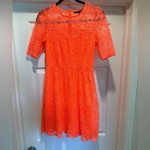 NWOT- Topshop‎ Tall Neon Lace Flippy Dress. Size 6. - Picture 3 of 9